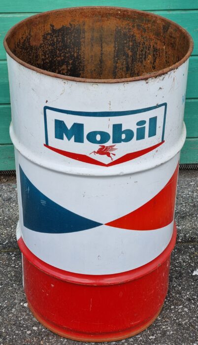 Fût de pétrole Mobiloil