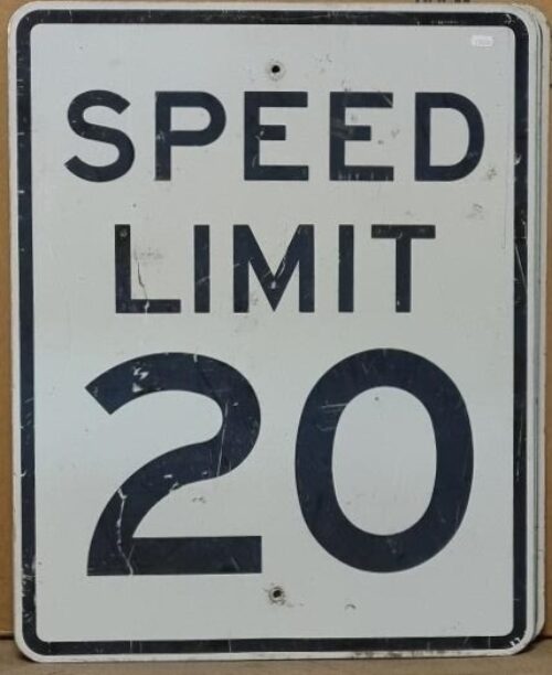 Verkehrsschild USA Speed Limit 20