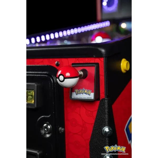 Poke38 Square