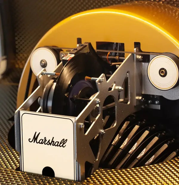 Marshall vinyl jukebox cream close5